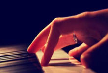 Crypto's Powerful Resurgence: Bitcoin & Top Altcoins Ignite: The Breakthrough Drivers Behind Today's Market Surge